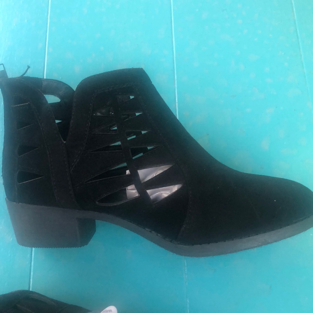 Bobbie Brooks Zipper Boot